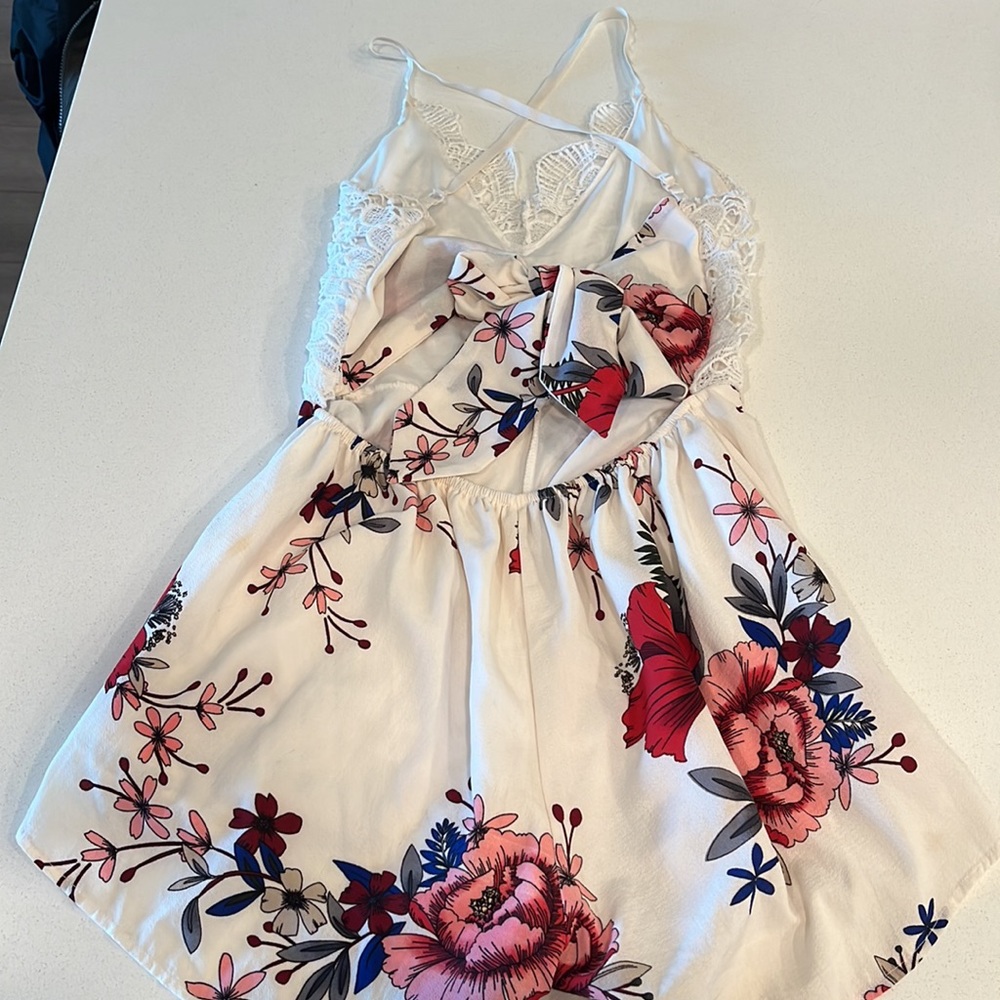 SUMMER ROMPER - Picture 2 of 3